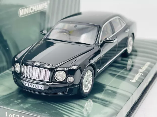 Minichamps Bentley Mulsanne 2010 1:43 436139900