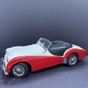 KYOSHO 1/18 Triumph TR3A - White/Red 08032WR READ