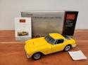 CMC 1/18 Ferrari 250 GT Berlinetta Passo Corto SWB 1961 Yellow M-054 MINT