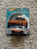 Hot Wheels Lamborghini Urus 1:64 Car - Orange (HCK16)