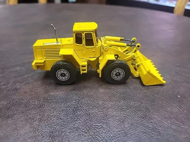 Solido Volvo Chargeur Ruspa Gommata Tractor 1:55 367