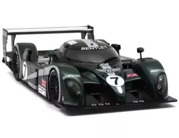 Truescale Bentley Speed 8 4.0l Turbo V8 Team Bentley N 7 Winner 24h Le Mans 2003 Tom Kristensen Rinaldo Capello Guy Smith 1:18 TSM141817R