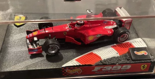 Hot Wheels Ferrari F1 F399 N 3 1999 Michael Schumacher 1:43 24525
