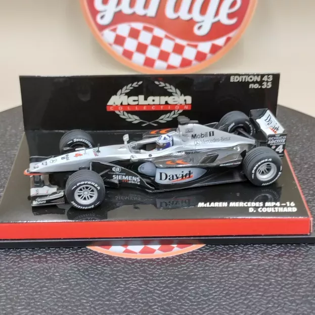 Minichamps Mclaren F1 Mp4 16 3.0l V10 Team West Mclaren Mercedes N 4 Season 2001 D.coulthard 1:43 530014304