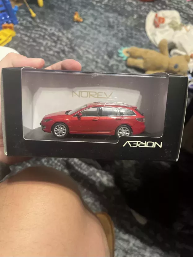 Norev Mazda 6 Fw 2008 1:43 800680