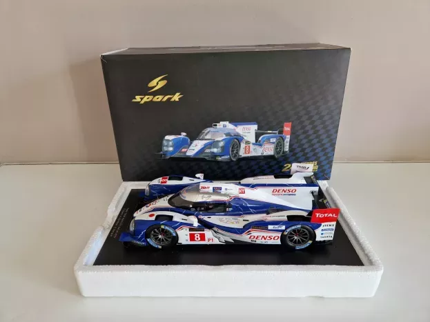 Spark Toyota Ts030 Hybrid Team Toyota Racing N 8 2nd 24h Le Mans 2013 S.buemi A.davidson S.sarrazin 1:18 18S108
