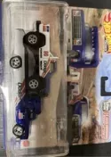Mattel Hot Wheels HKF38-FLF56 Dodge - Retro Rig Truck Car Transporter With Macho