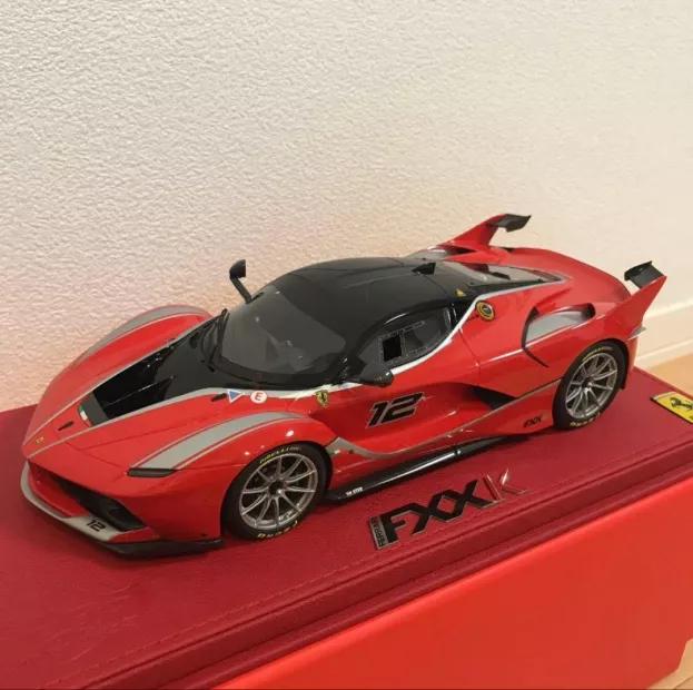BBR Ferrari Fxx K Rosso Scuderia Silver Stripes 2015 1:18 P18119B