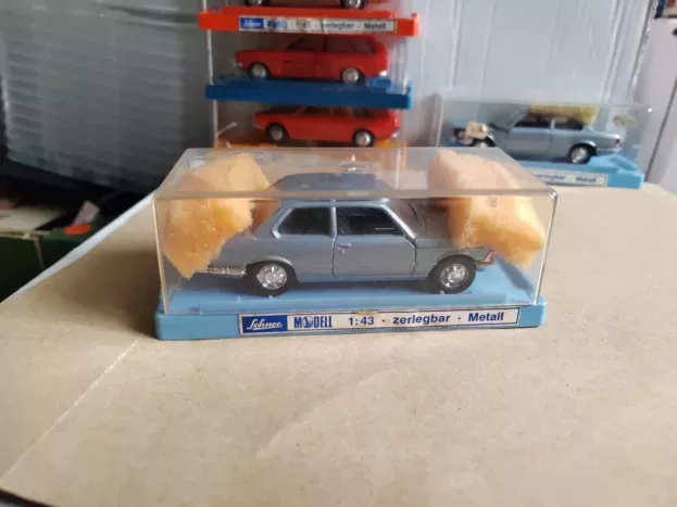 Schuco Bmw 316 1:43 626