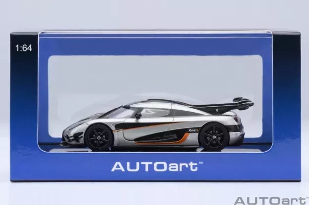 AUTOart Koenigsegg 1 One 2014 1:64 20042