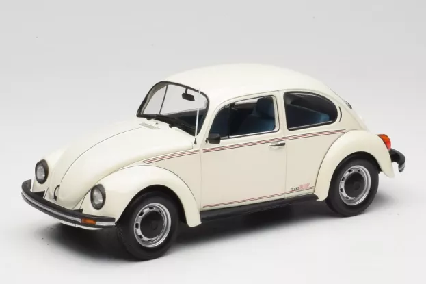 Minichamps Volkswagen Beetle 1200 Jeans Bug 1983 1:18 150057101