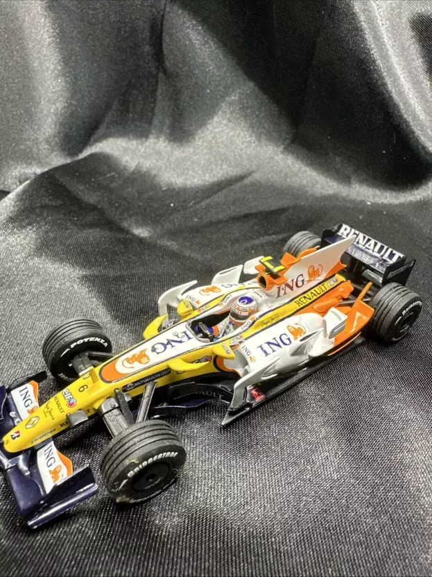 Minichamps Renault F1 R28 N 6 2008 N.piquet 1:43 400080006