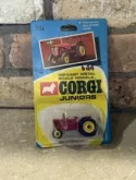 1 VINTAGE CORGI JUNIORS - NO.34 B.M. VOLVO 400 TRACTOR