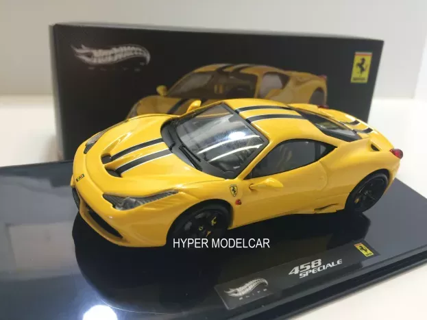 Hot Wheels Ferrari 458 Italia Speciale 2013 1:43 BLY46