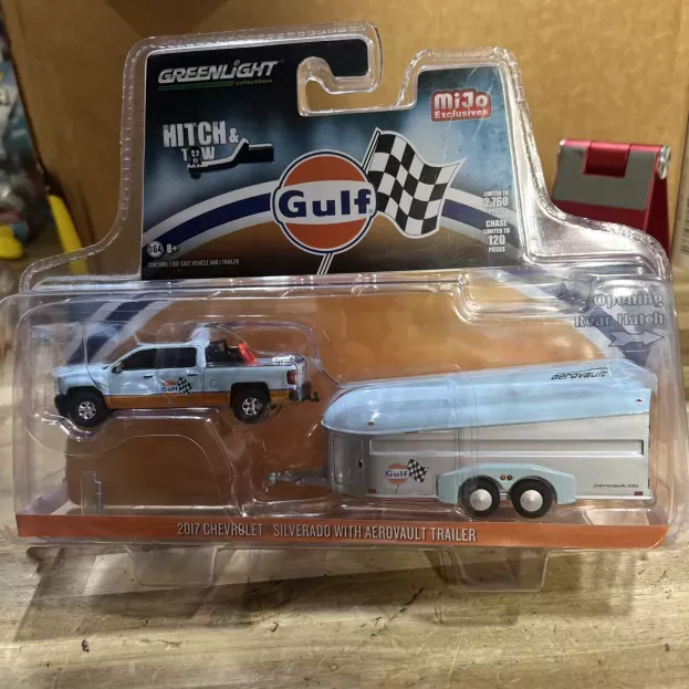 Greenlight Chevrolet Silverado Pick-up With Trailer Gulf 2017 1:64 51243