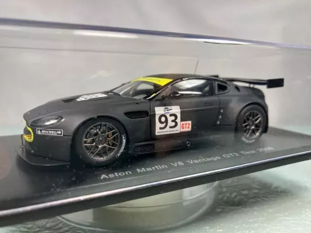 Spark Aston Martin V8 Vantage Gt2 N 93 Test 2008 1:43 S1218