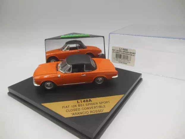 Vitesse Fiat 124 Spider Sport Closed 1:43 L148A