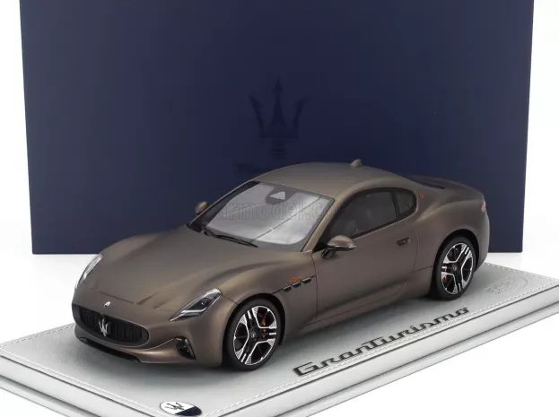 BBR Maserati Granturismo Folgore 2023 Con Vetrina With Showcase 1:18 P18240A-VET
