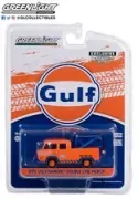 Greenlight 1:64 1970 VW Double Cab Pick-up W/Drop in tow hook -Gulf Oil-30412