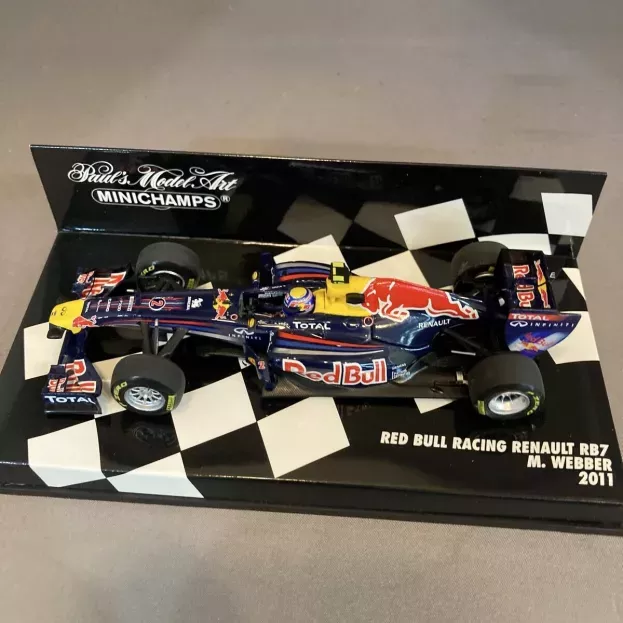 Minichamps Red Bull F1 Rb7 N 2 Race Version 2011 M.webber 1:43 410110002