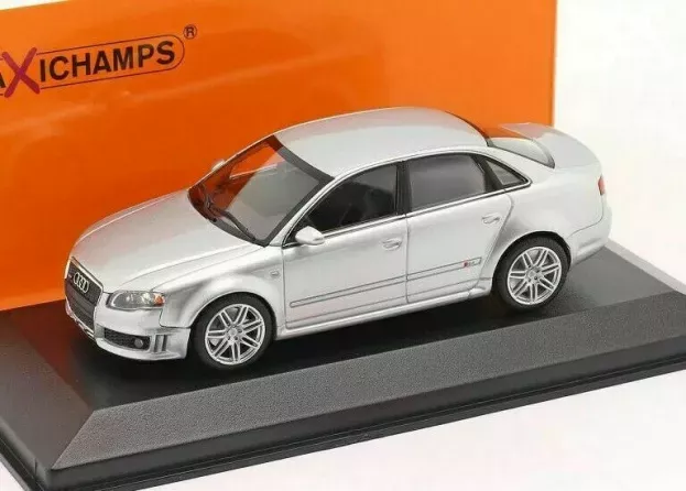 Minichamps Audi A4 Rs4 2004 1:43 940014601