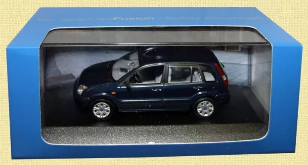 Minichamps Ford Fusion 2002 1:43 403082205
