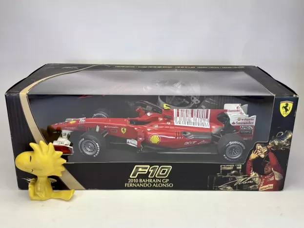 Hot Wheels Ferrari F1 F10 N 8 Winner Bahrain Gp 2010 F.alonso 1:18 T6257