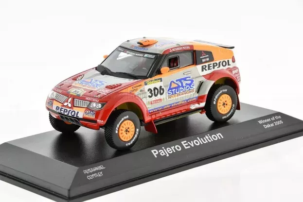 Norev Mitsubishi Pajero Rally Winner Paris Dakar 2005 1:43 800151