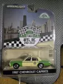 1987 CHEVROLET CAPRICE TAXI CHICAGO CHECKER TAXI AFFL INC. 1/64 GREENLIGHT 30233