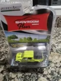 2023 Jeep Gladiator - (Showroom Floor) Series 3 Diecast 1:64 Scale 68030F-TS