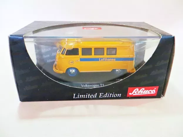 Schuco Volkswagen T1 Planenwagen Van Lufthansa 1:43 02596