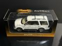 1998 - 2002 Lincoln Navigator White 1:18 AUTOart 72761 HTF !