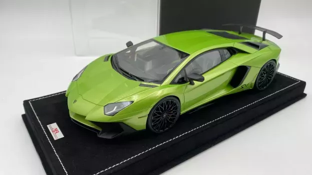 MR Models Lamborghini Aventador Lp750-4 Superveloce 2015 1:18 LAMBO019E