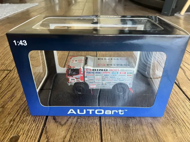 AUTOart Hino Ranger Truck 500 Series N 508 Rally Dakar 2012 Teru Sugawara 1:43 61298
