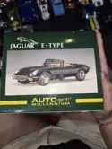 AUTOART JAGUAR E-TYPE ROADSTER SERIES III V12 1970 DARK GREEN 73522 1/18 SCALE