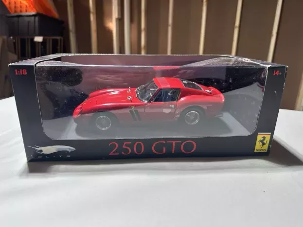 Hot Wheels Ferrari 250 Gto Coupe 1962 1:18 K8727