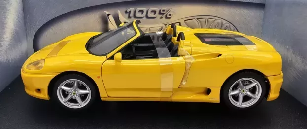 Hot Wheels Ferrari 360 Modena Spider 1:18 29757