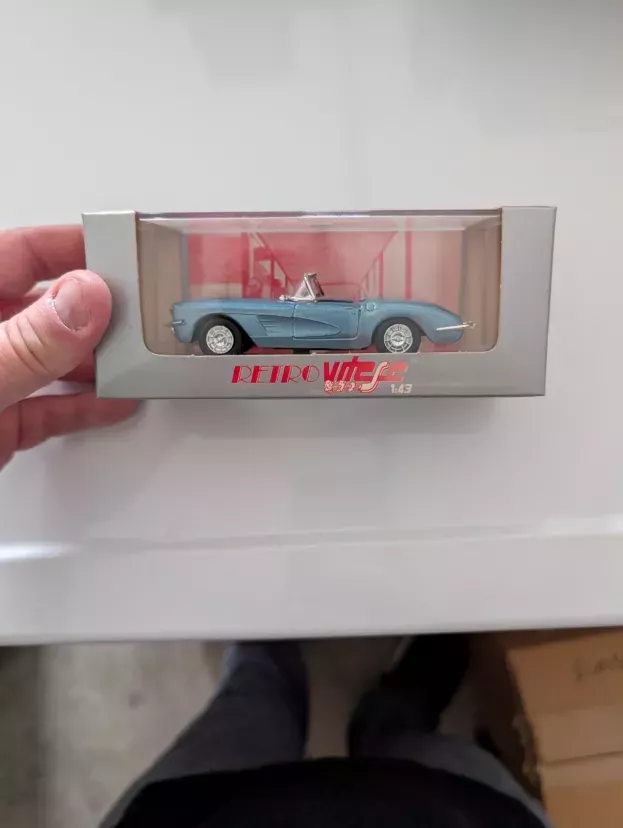 Vitesse Chevrolet Corvette Cabriolet 1957 1:43 110