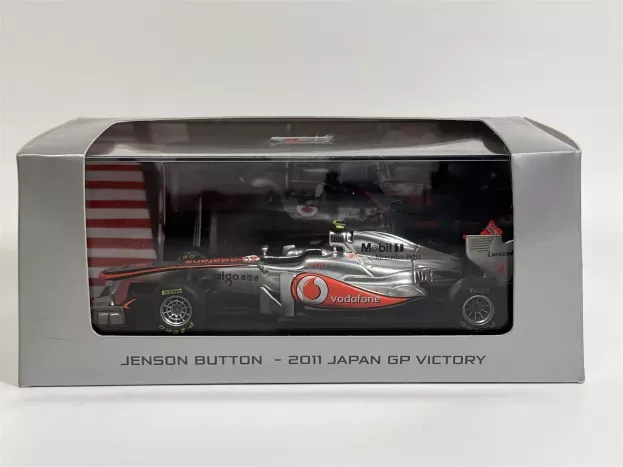 Spark Mclaren F1 Mp4 26 N 4 Winner Gp Japan 2011 J.button 1:43 V07MC143JB