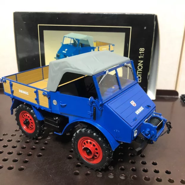 Schuco Mercedes Unimog 401 Pick-up Soft-top 1953 1:18 142