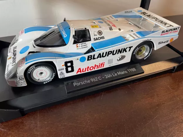 Norev Porsche 962c 2.8l Turbo Team Blaupunkt Joest Racing N 8 3rd 24h Le Mans 1988 J.winter F.jelinski S.dickens 1:18 187410