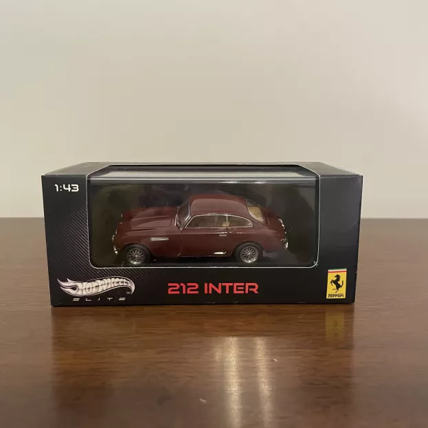 Hot Wheels Ferrari 212 Inter Vignale 1951 1:43 V7433