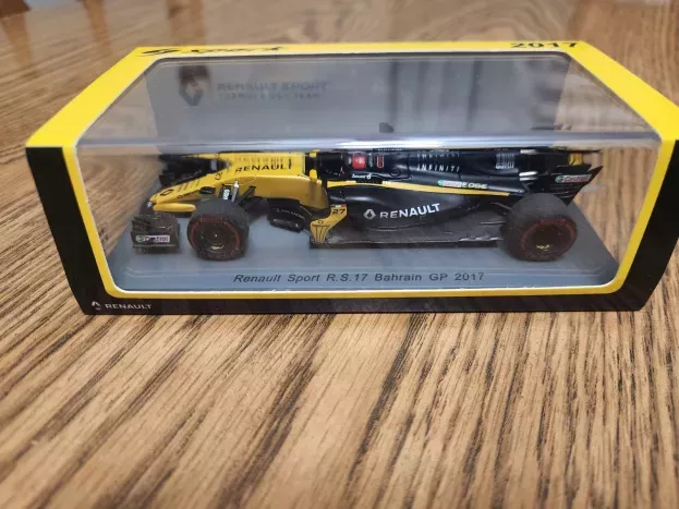 Spark Renault F1 Rs17 N 27 Bahrain Gp 2017 N.hulkenberg 1:43 S5035