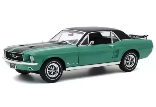 Greenlight Ford Mustang Ski Country Special Coupe 1967 1:18 13575