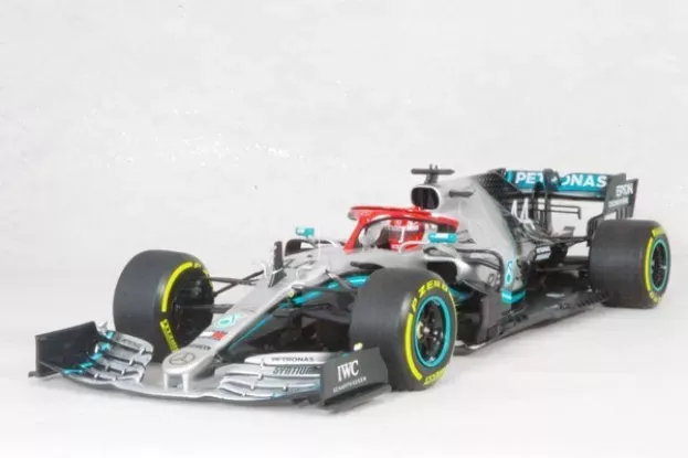 Minichamps Mercedes F1 W10 Eq Power+ Team Amg Petronas Motorsport N 44 Lewis Hamilton Season 2019 World Champion 1:18 110190044