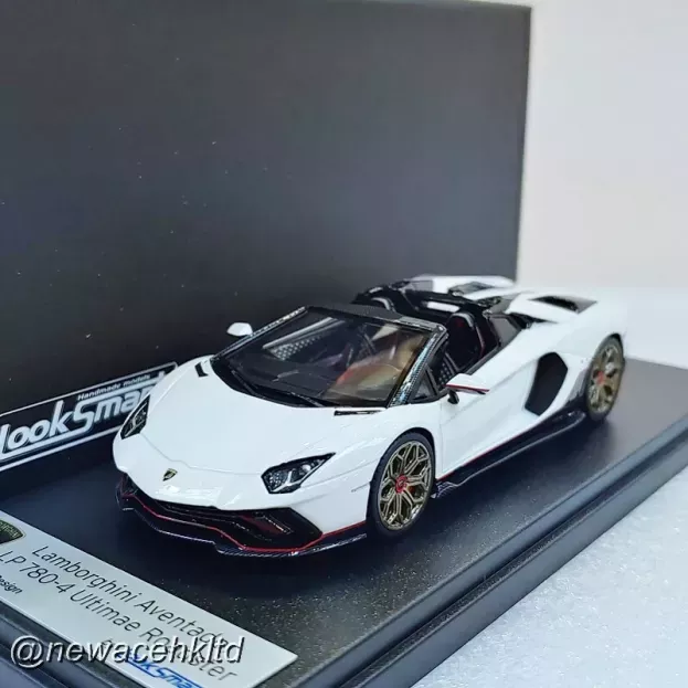 Looksmart Lamborghini Aventador Lp780-4 Ultimae Roadster 2021 1:43 LS532D