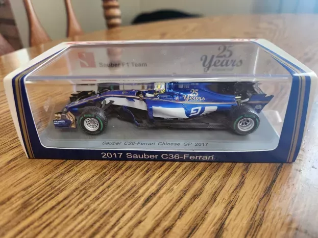 Spark Sauber F1 C36 Ferrari N 9 Chinese Gp 2017 M.ericsson 1:43 S5032