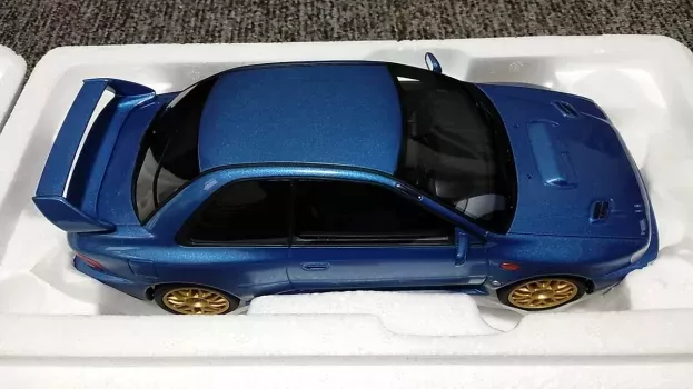 Kyosho Subaru Impreza 22b Sti Version 1997 1:18 KSR18033BL