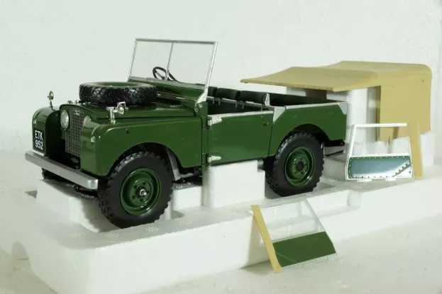 Minichamps Land Rover Land 88 I Series 1948 1:18 150168906
