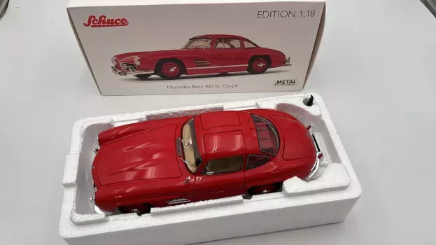 Schuco Mercedes 300sl Coupe w198 Gullwing 1954 1:18 450060100